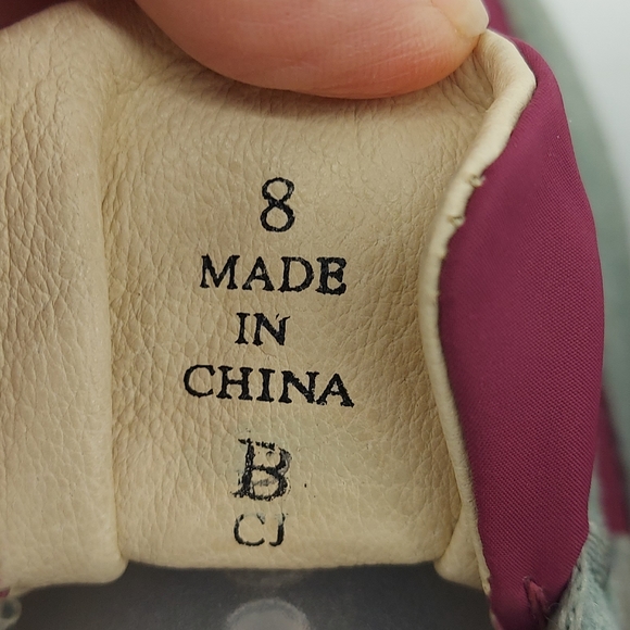 New Balance 410 Sneakers Gray and Burgandy Size 8 - Picture 7 of 7